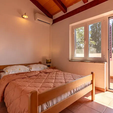 Regi Villa Medolino