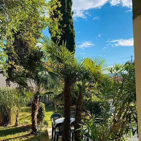 Regi Villa